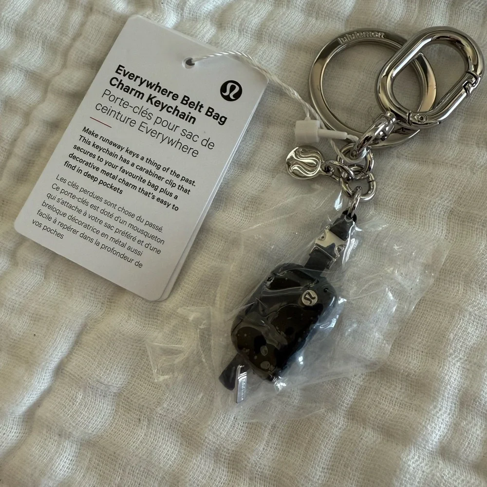 NWT Everywhere Belt Bag Charm Keychain